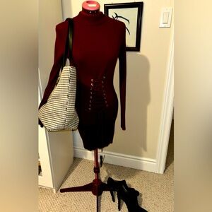 MED - Fashion Nova Burgundy Lace Tie Body Con Mini